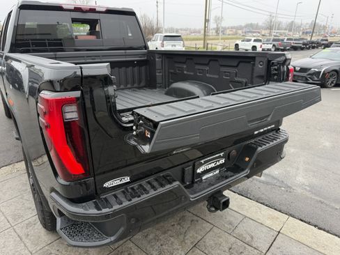 Used 2025 GMC Sierra 2500 Denali Ultimate image 29