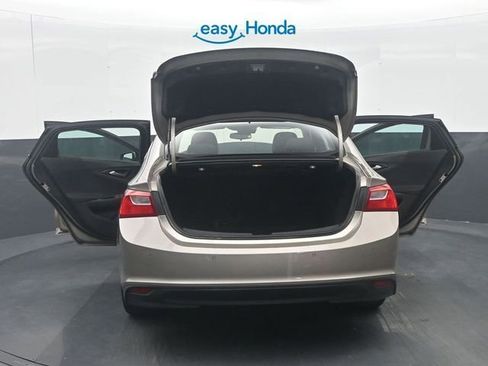 Used 2024 Chevrolet Malibu LT image 40