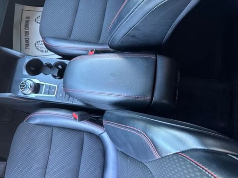 Used 2024 Ford Escape ST-Line image 27