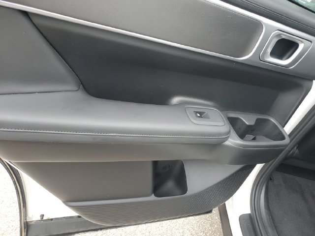 Used 2026 Hyundai Santa Fe SEL AWD/4WD image 16