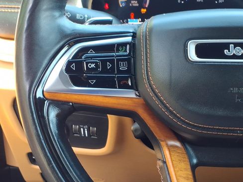 Used 2021 Jeep Grand Cherokee L Summit AWD/4WD image 16