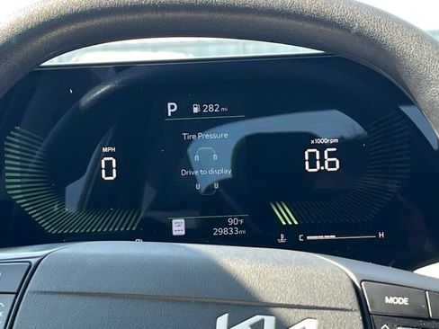 Used 2025 Kia K4 FWD image 40