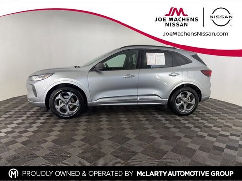 Used 2024 Ford Escape ST-Line image 4