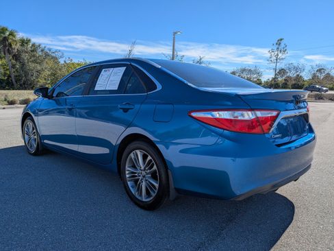 Used 2017 Toyota Camry SE image 7