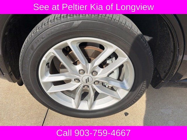 Used 2025 Dodge Durango GT AWD/4WD image 9