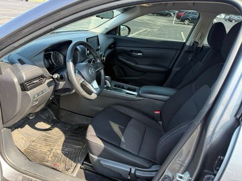 Used 2021 Nissan Sentra SV FWD image 7