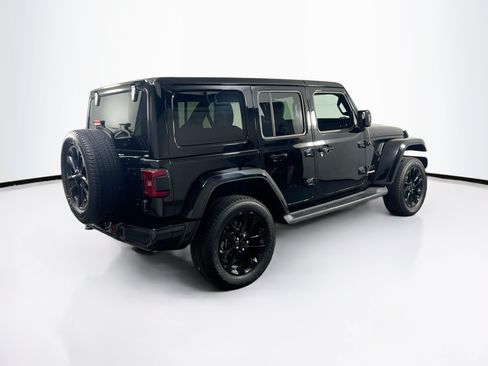 Used 2021 Jeep Wrangler Unlimited Sahara AWD/4WD image 5