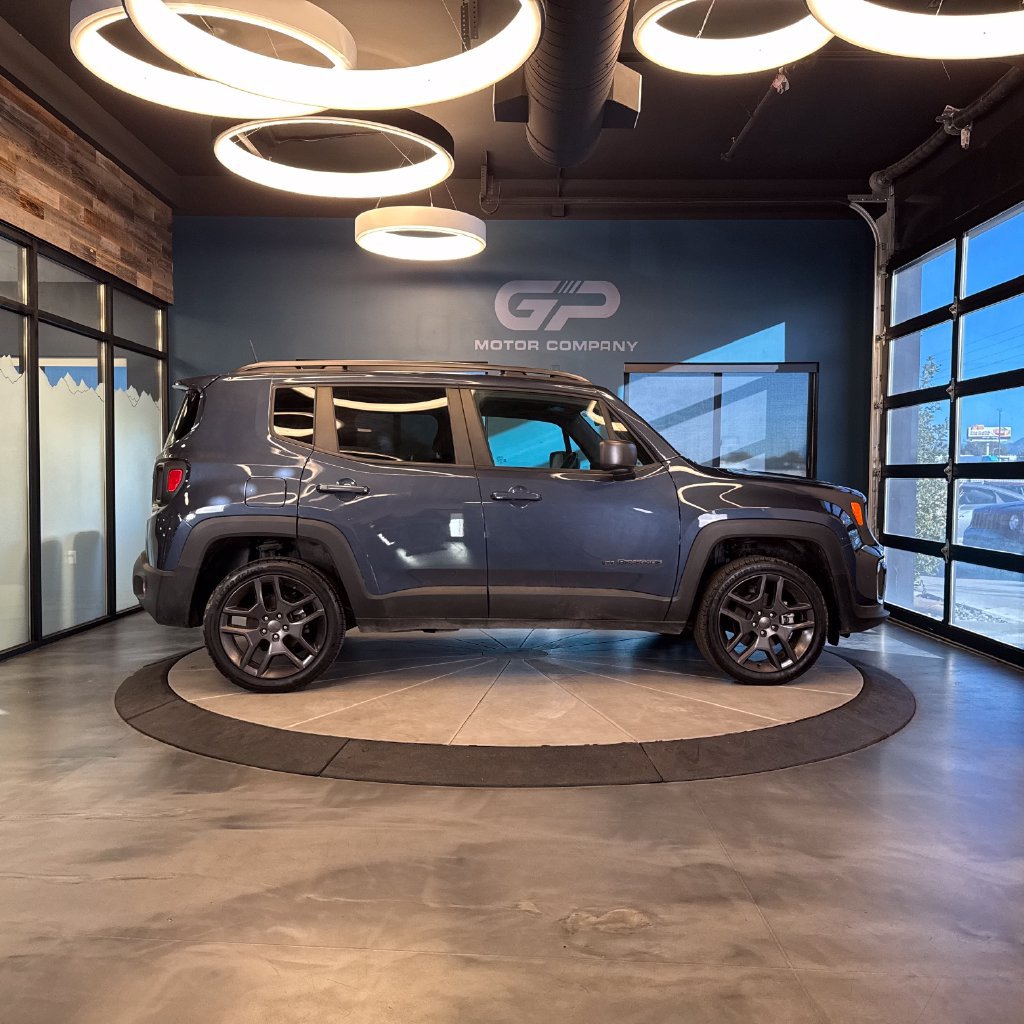 Used 2021 Jeep Renegade Latitude AWD/4WD image 2