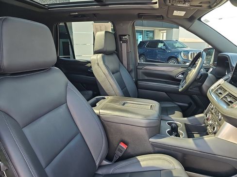 Used 2023 Chevrolet Tahoe LT w/ LT Signature Package AWD/4WD image 37