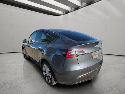 Used 2023 Tesla Model Y Long Range AWD/4WD image 7