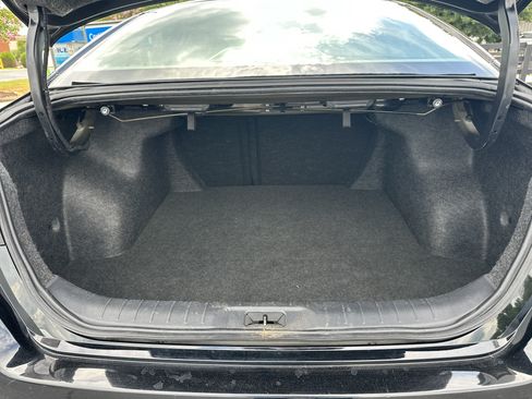 Used 2024 Nissan Altima 2.5 SR FWD image 19