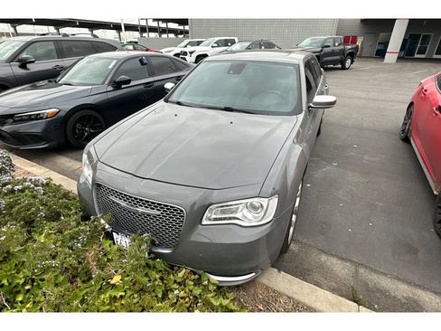 Used 2018 Chrysler 300 C w/ Sun, Sound & Nav Package RWD image 5