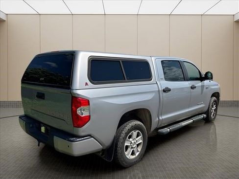 Used 2018 Toyota Tundra SR5 w/ SR5 Upgrade Package AWD/4WD image 17