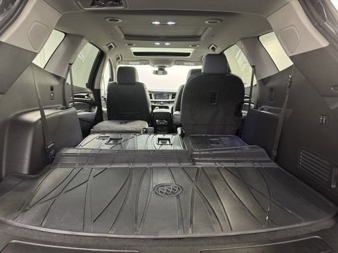 Used 2019 Buick Enclave Premium image 33