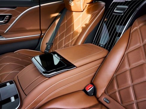 Used 2026 Mercedes-Benz Maybach S 680 4MATIC image 56