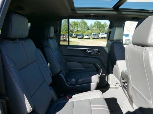 New 2026 Chevrolet Suburban RST w/ RST Capability Package image 9