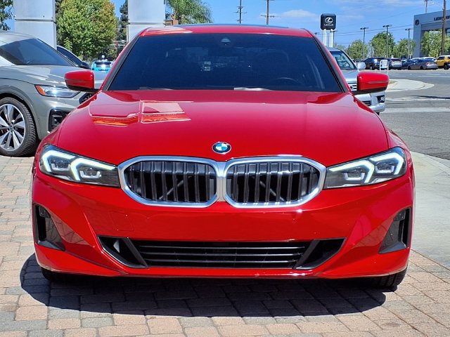 Used 2023 BMW 330i Sedan w/ Premium Package RWD image 2