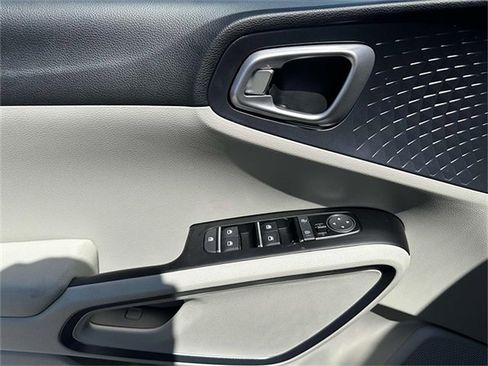 New 2025 Kia Soul EX image 7