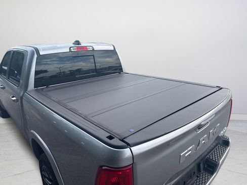 Used 2025 RAM 1500 Laramie AWD/4WD image 5