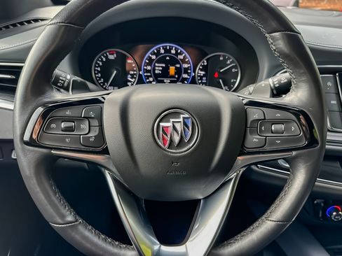 Used 2024 Buick Enclave Premium image 27