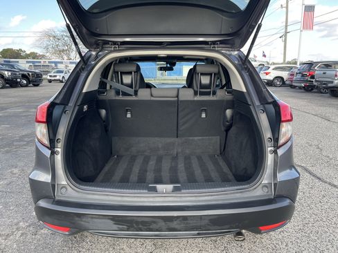 Used 2021 Honda HR-V EX image 4