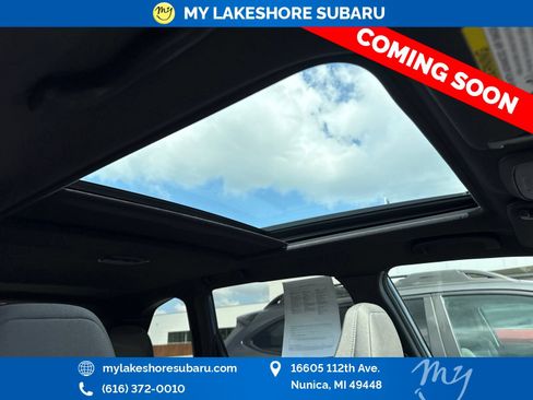 Used 2025 Subaru Forester Premium AWD/4WD image 11