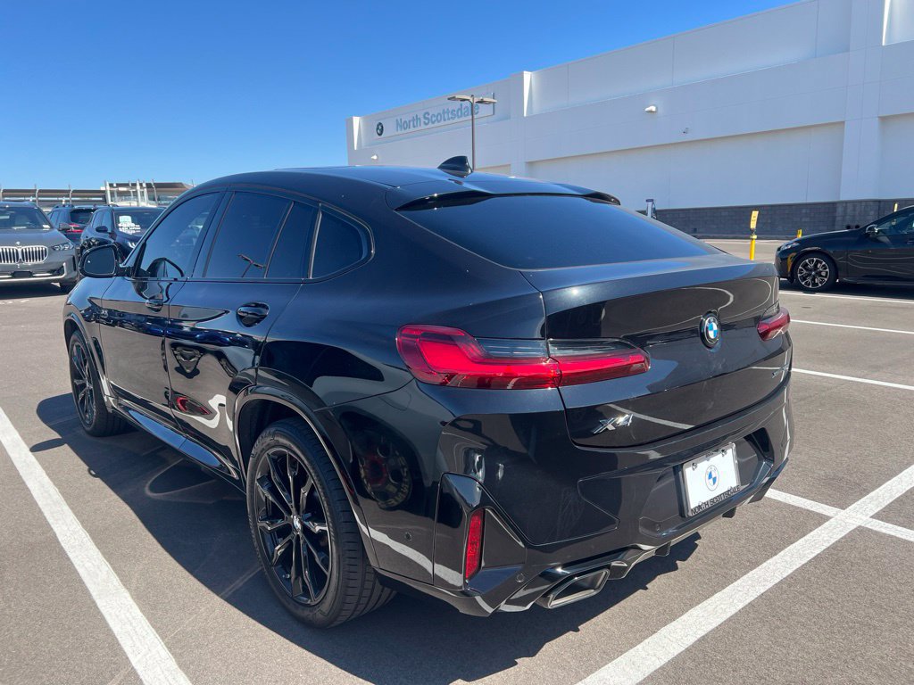 Used 2024 BMW X4 xDrive30i w/ Premium Package AWD/4WD image 5