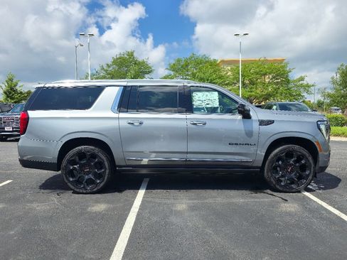 New 2026 GMC Yukon XL Denali Ultimate AWD/4WD image 7
