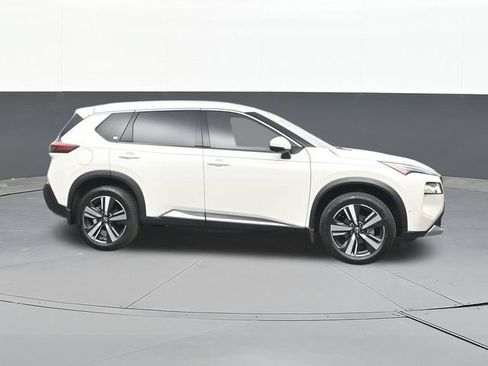 Used 2022 Nissan Rogue Platinum w/ Head-Up Display Package FWD image 18