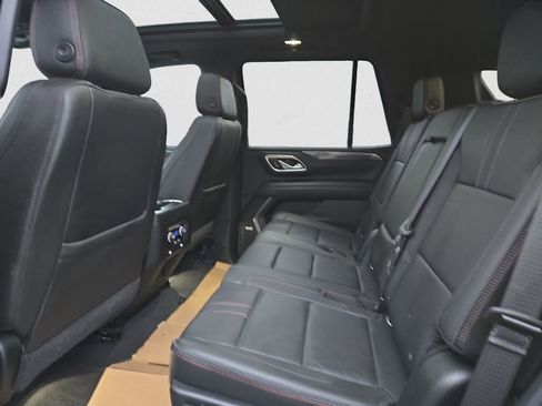 Used 2021 Chevrolet Tahoe RST image 16