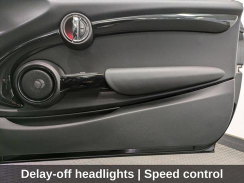 Used 2018 MINI Cooper S FWD image 32