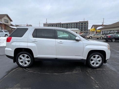 Used 2017 GMC Terrain SLE image 8