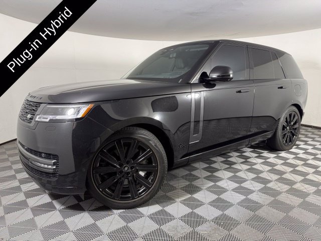 Used 2025 Land Rover Range Rover SE AWD/4WD image 1