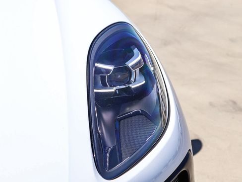 Used 2020 Porsche Macan S AWD/4WD image 7