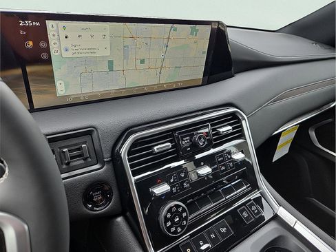 New 2026 Nissan Armada Platinum Reserve image 17