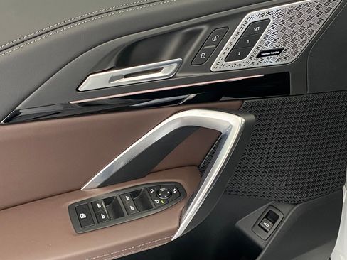 Used 2025 BMW X1 xDrive28i w/ Premium Package image 23