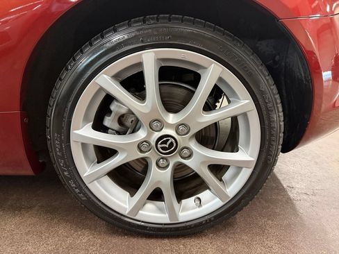 Used 2013 MAZDA MX-5 Miata Grand Touring w/ Premium Pkg RWD image 23