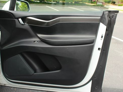 Used 2017 Tesla Model X 90D AWD/4WD image 22