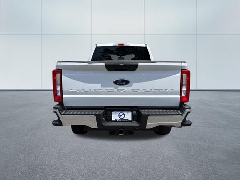 Used 2024 Ford F250 XLT AWD/4WD image 6