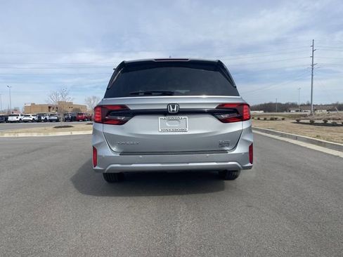 New 2026 Honda Odyssey Elite image 4