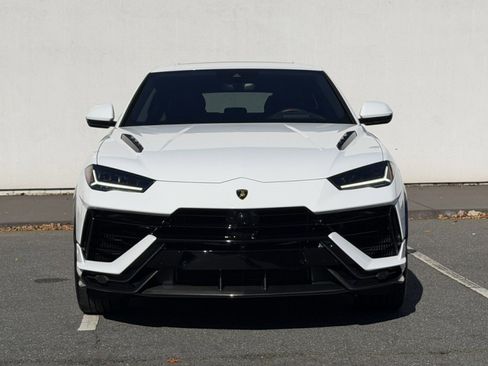 Used 2023 Lamborghini Urus Performante image 8