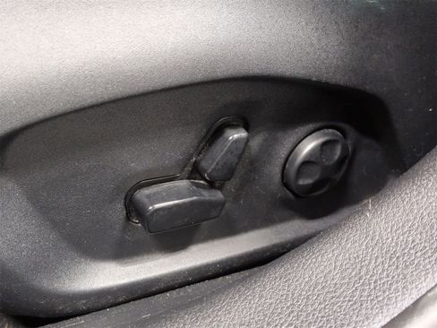 Certified 2018 Jeep Compass Limited w/ Navigation Group image 17