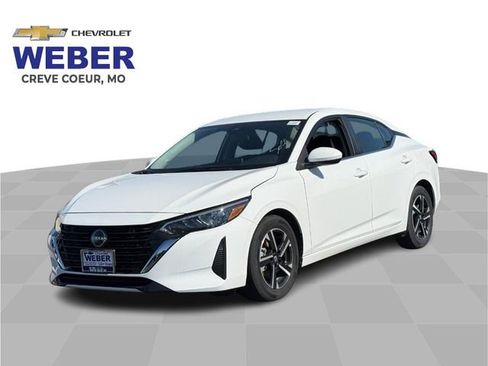 Used 2025 Nissan Sentra SV FWD image 1