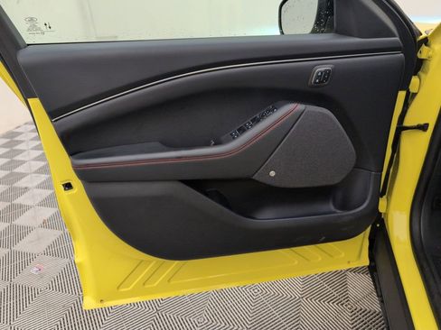 Used 2025 Ford Mustang Mach-E Premium w/ Sport Appearance Package AWD/4WD image 32