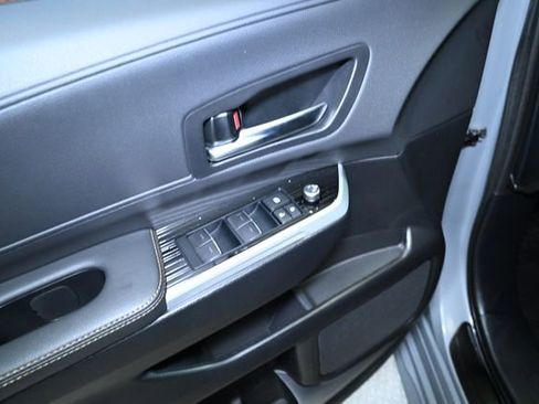 Used 2025 Toyota Sienna XLE Woodland Edition image 27