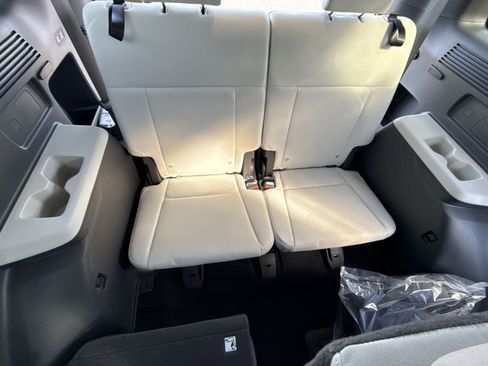 New 2026 Hyundai Santa Fe SE image 23