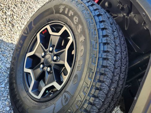 Used 2020 Jeep Gladiator Sport w/ Quick Order Package 24S AWD/4WD image 4