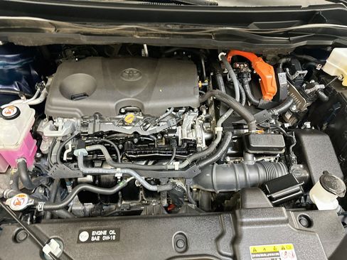 Used 2021 Toyota Sienna XLE AWD/4WD image 37