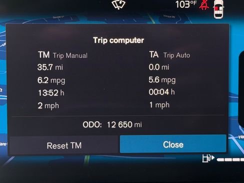 Certified 2025 Volvo XC60 B5 Plus AWD/4WD image 19
