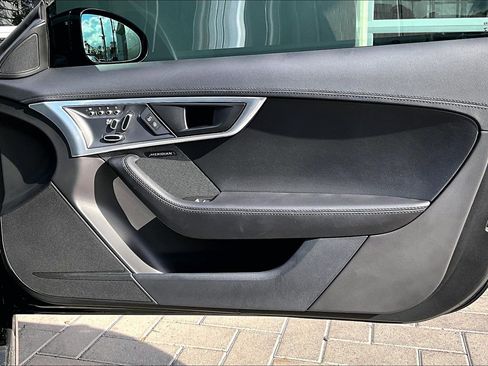 Used 2020 Jaguar F-TYPE P300 image 24